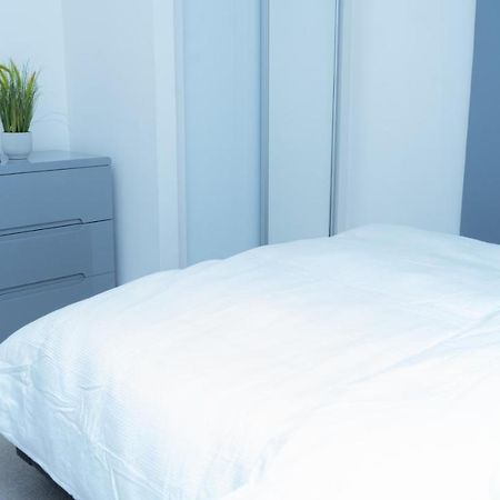 Guerneville 1 Bedroom Luxury Apartment Royal Wharf By Excel Exhibition Centre Londra Esterno foto